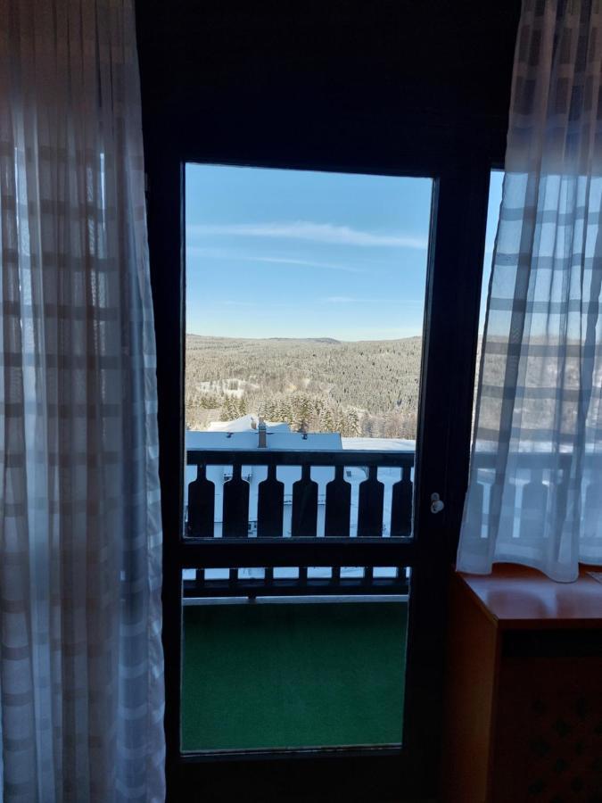 Apartment Almberg 米特菲厄姆恩斯罗伊特 外观 照片